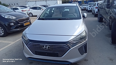 יונדאי איוניק מודל 2019. 188,640 ק"מ, יד רביעית. מחיר מחירון: ₪78,570. תיבת הילוכים: אוטומטי 