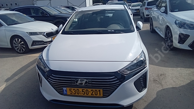 יונדאי איוניק מודל 2018. 139,288 ק"מ, יד שנייה. מחיר מחירון: ₪72,000. תיבת הילוכים: אוטומטי 