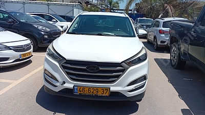 יונדאי טוסון מודל 2016. 169,361 ק"מ, יד שלישית. מחיר מחירון: ₪51,000. תיבת הילוכים: אוטומטי 