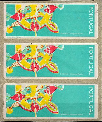 Portugal * 1995 – Popular Toys – Chickens. No optical reading points. MF ETQ8. Strip with 3 new 