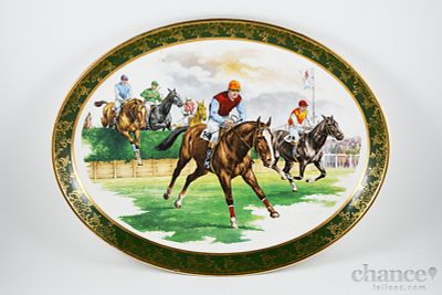 Travessa Inglesa. Travessa oval em Cerâmica Inglesa com decoração de Corrida de Cavalos