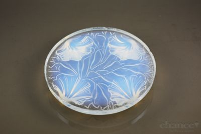Verlys France. Base da primeira metade do séc. XX em Vidro Opalescente Francês assinado Verlys. 