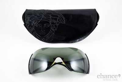 Óculos Versace. Óculos de sol Versace oversize modelo 2022 1009/71, Com bolsa e em bom estado