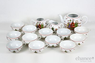 Serviço Chá Oriental. Serviço de Chá em Porcelana Oriental com decoração policromada "Imortais". 