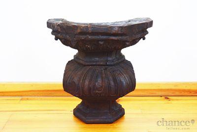 Capitel-Consola do Barroco do Porto, séc. XVIII. Em Madeira de castanho escavada e entalhada 