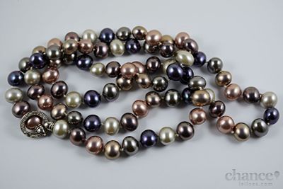 Colar com Pedras coloridas e fecho em Prata Portuguesa com zircónias. Contraste Águia com toque 