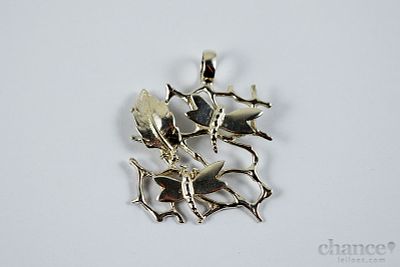 Pendente modernista com folha e borboletas em Prata Portuguesa, contraste Águia com toque 925 e 