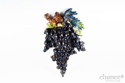 Grande Cacho de uvas antigo em Faiança Portuguesa de Barcelos com decoração policromada. 