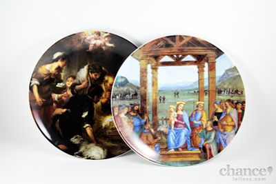 Dois Pratos Comemorativos em Porcelana da Vista Alegre - Festa de Natal 2002 e 2003. Marcados. 