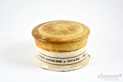 Boião do início do séc. XX em Faiança Portuguesa: "Oleosos - Especialidade de Dias & Dias - 