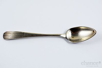 Colher de Caf&eacute; "Caninhas" do s&eacute;x. XIX em Prata Portuguesa, contraste Porto Coroa com toque 