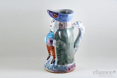 Caneca Antropom&oacute;rfica em Faian&ccedil;a de Coimbra com decora&ccedil;&atilde;o policromada ao estilo do s&eacute;c. XVII. 