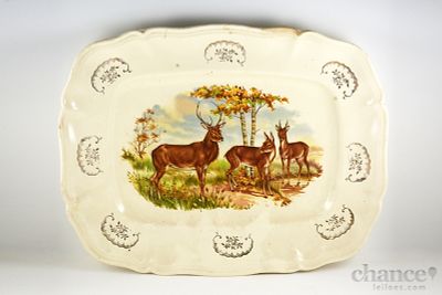 Travessa antiga em Faian&ccedil;a possivelmente Francesa de bordo recortado, orla com dourados e 