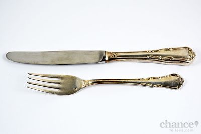 Garfo e Faca em Prata Portuguesa (faca com l&acirc;mina metalica). Contraste &Aacute;guia com toque 925 e 