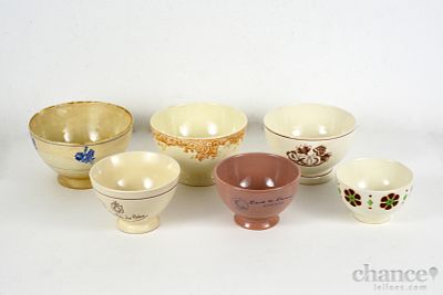 Seis Tigelas antigas em Faian&ccedil;a Portuguesa, com diferentes decora&ccedil;&otilde;es e proveni&ecirc;ncias. Tr&ecirc;s de 