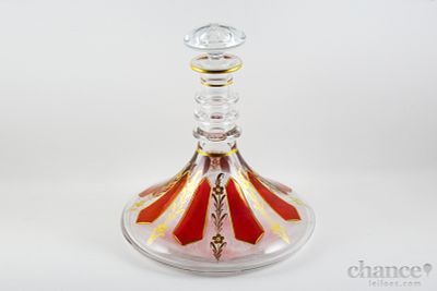 Garrafa de "Comandante" em Cristal com decora&ccedil;&atilde;o floral a dourado e fuste argolado (Base muito 