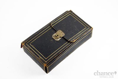 Set port&aacute;til de Urologia/Cirurgia do final do s&eacute;c. XIX, in&iacute;cio do s&eacute;c. XX "Collin Paris" com 