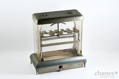 Instrumento M&eacute;dico antigo, Esterilizador de Seringas em Vidro e Metal dos meados da primeira 