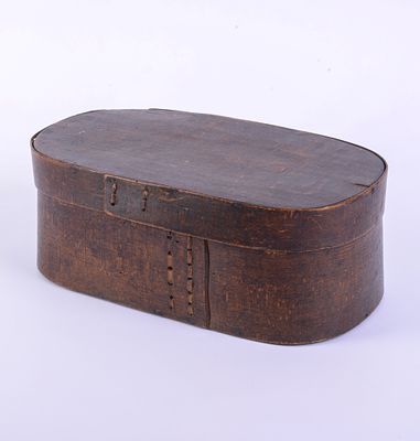 Early Oval Pantry Box. 5.5 x 13.5 x 7.5 inches.
