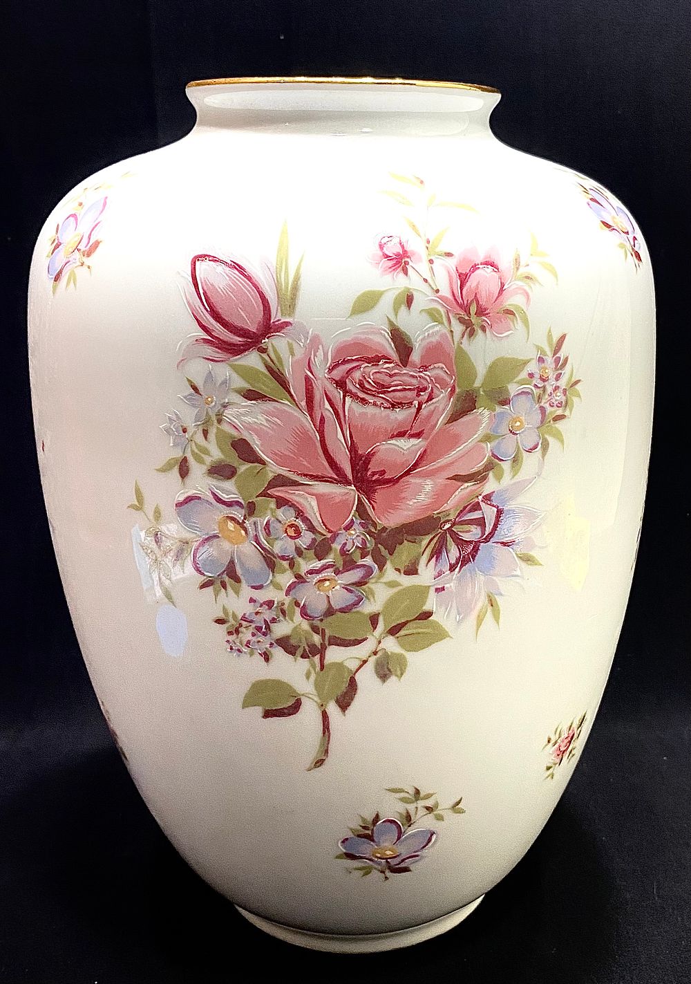 לאספני פורצלן עתיק נדיר ממנופקטורות נדירות:
כד פורצלן עשור הראשון מאה ה-20, תוצרת HERTEL JACOB 