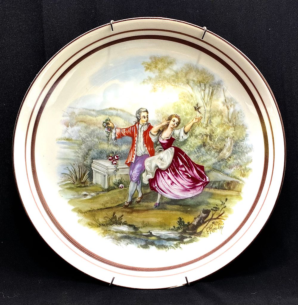 צלחת אספנות וינטאג' תוצרת ARZBERG FINE GERMANY PORZELLAN, קוטר 26 ס"מ, חתומה גם ע"י האומן