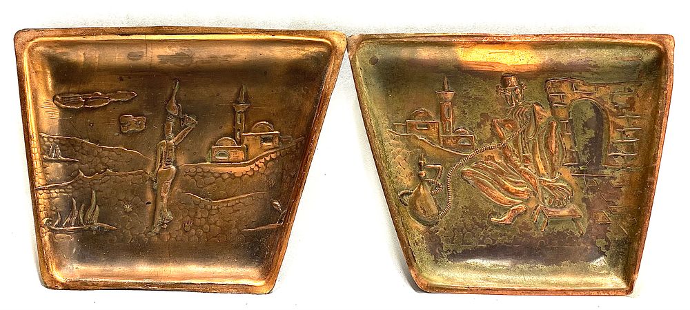 צמד צלחות דקורטיביות לתליה, ישראליינה , וינטאג', משויך לאופנהיים, , ריקוע בנושא "ארץ ישראל" 