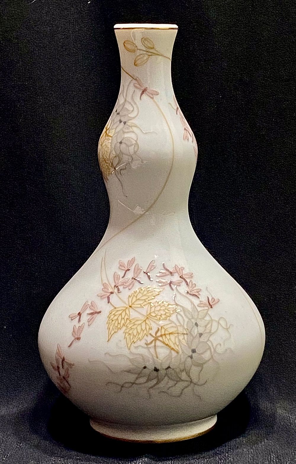 לאספני פורצלן עתיק ונדיר
אגרטל פורצלן יוקרתי תוצרת
MANUFACTURE NATIONALE DE SEVRES PORCELAINE 