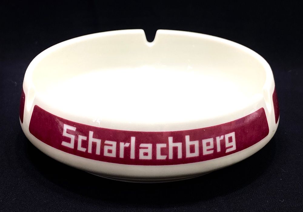 מאפרת פרסומת, פורצלן , 1946-1968 תוצרת
KONIGLICH TETTAU SCHMIDT & GREINER FINE GERMANY 