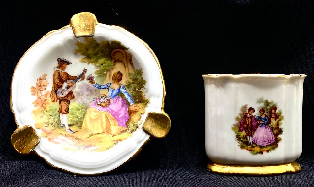 סט למעשנים מפורצלן , וינטאג' מגרמניה, תוצרת ROSENTHAL FINE BONE GERMANY PORZELLAN
כלי לסיגריות 