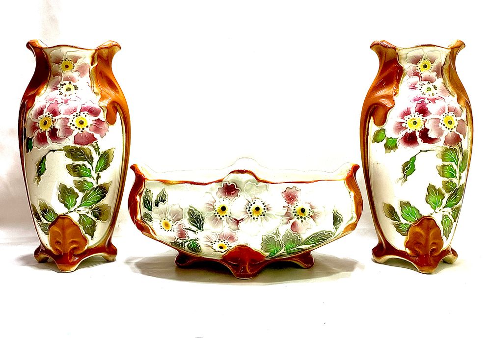 גרניטורה פאיינס אר נובו, תוצרת FRANSKE SAINT CLEMENT FRANCE, חתום, עבודת יד אומן משולבת בעבודת 