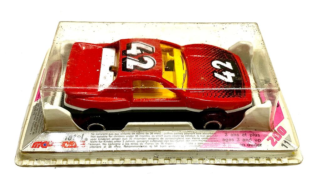 דגם רכב וינטאג', 1/64, מתכת, תוצרת METAL MAJORETTE FRANCE, באריזה מקורית (סימני גיל קלים ראה 