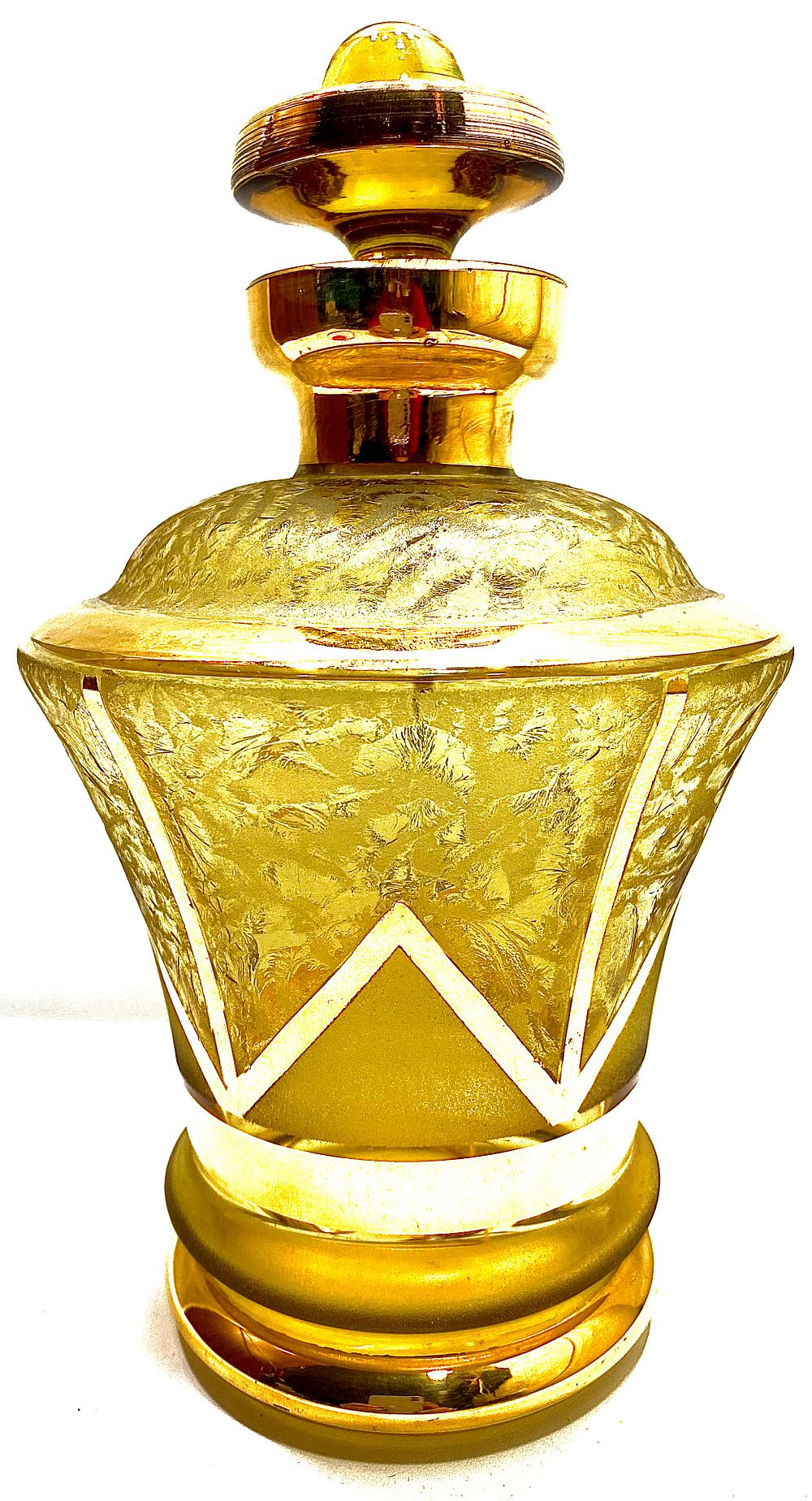 לאספני פרטי זכוכית נדירים:
דקנטר זכוכית בוהמי ישן עד עתיק, מעוטר בזהב 24 קארט ועבודת CAMEO 