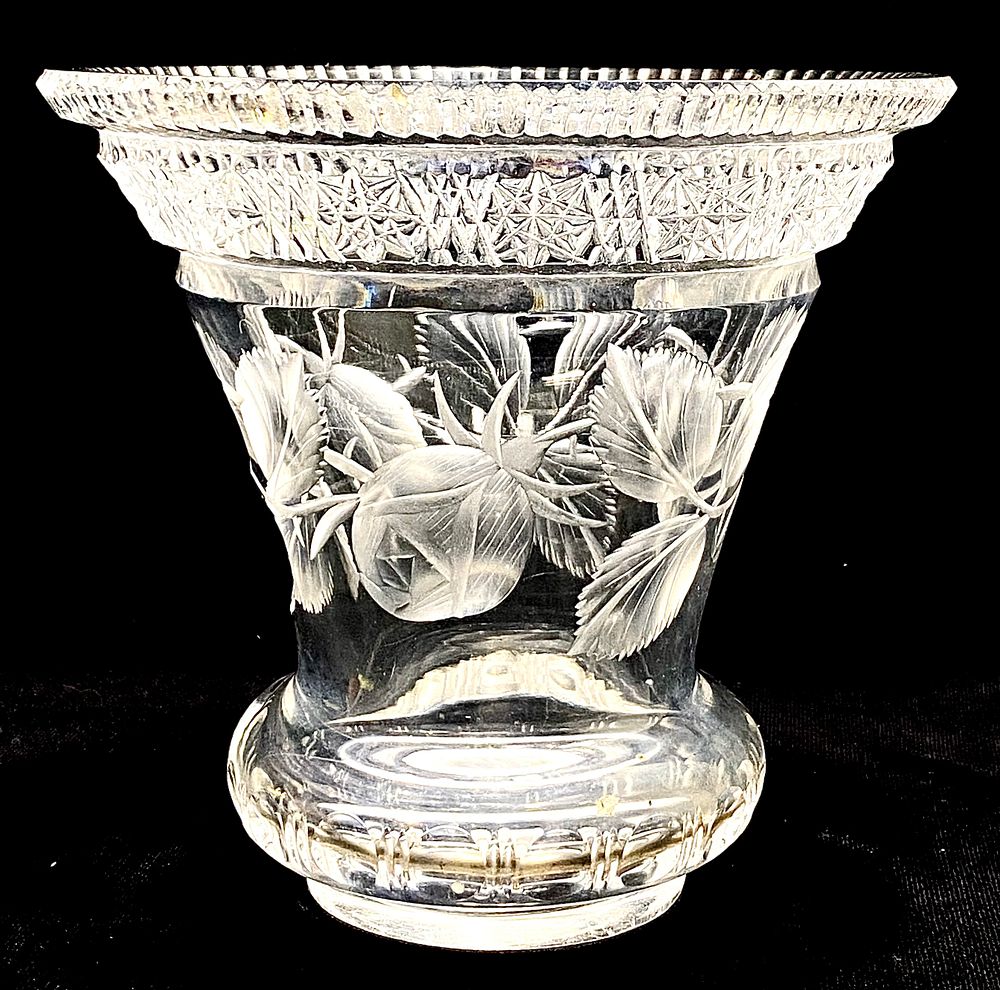 אגרטל קריסטל עתיק, שליש ראשון מאה ה-20,ליטוש עבודת יד אומן, שמור מאוד לגילו, גובה 12.5 ס"מ 