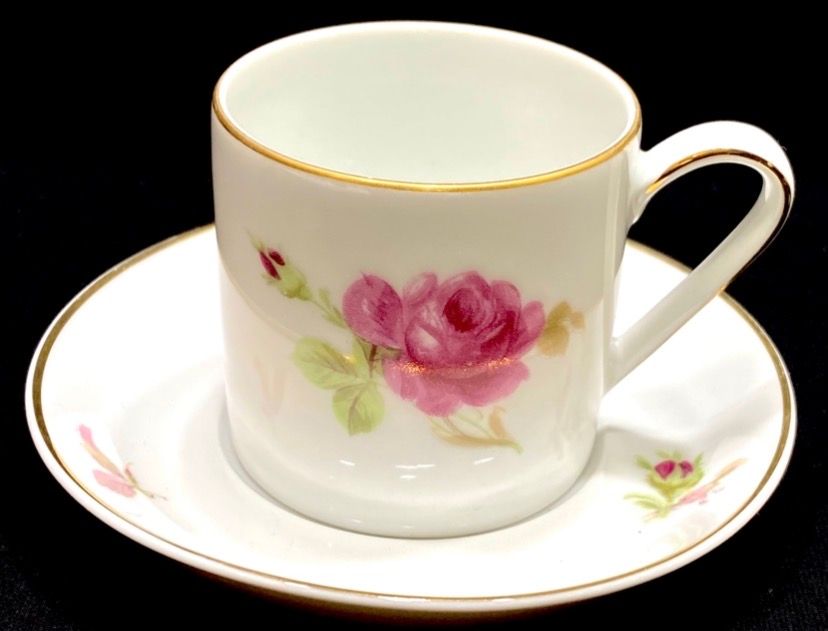 ספל ותחתית פורצלן למוקה תוצרת SCHONWALD FINE GERMANY PORZELLAN