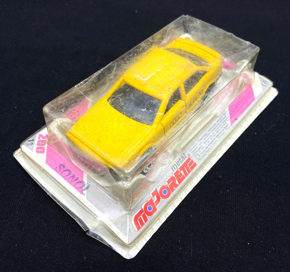 דגם רכב וינטאג', 1/64, מתכת, תוצרת METAL MAJORETTE FRANCE, באריזה מקורית (סימני גיל קלים ראה 