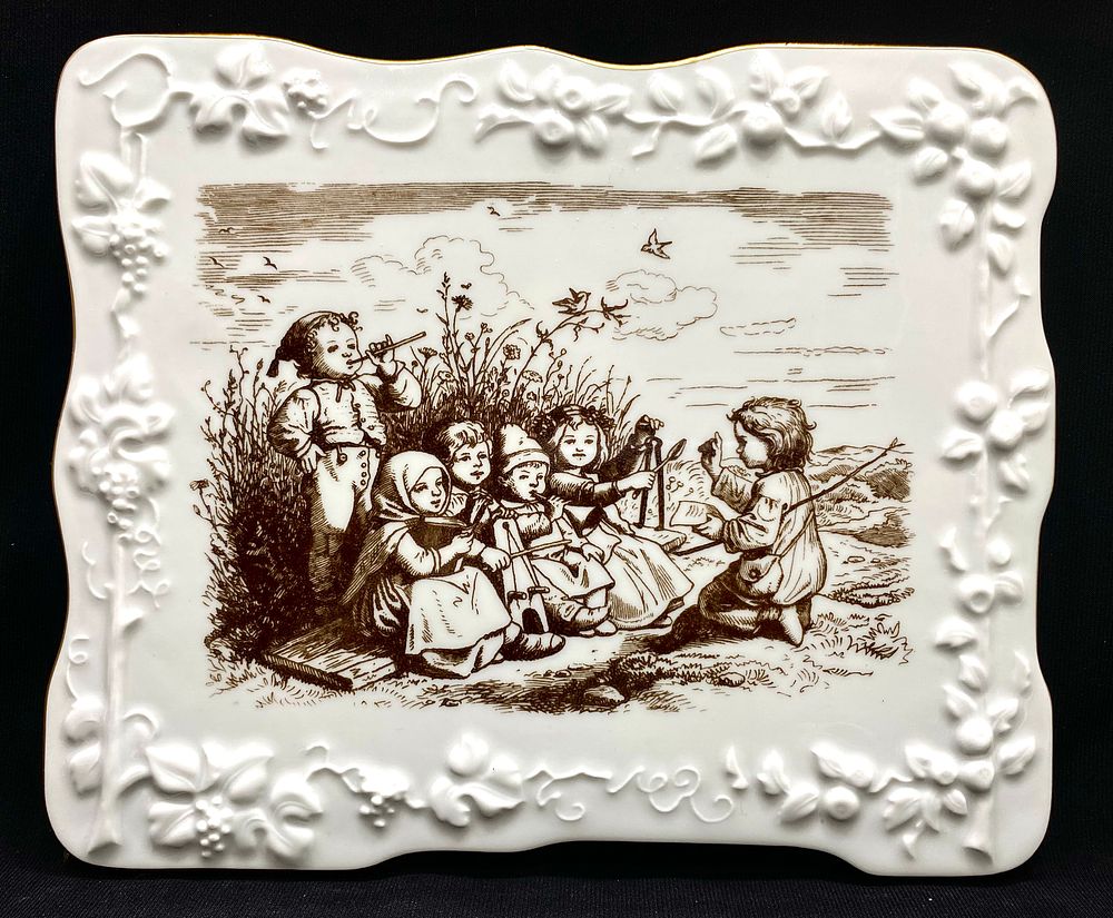 צלחת קיר/ פלטה דקורטיבית פורצלן
MEISSEN FINE BONE GERMANY PORZELLAN
מהדורה מוגבלת "4 עונות" 