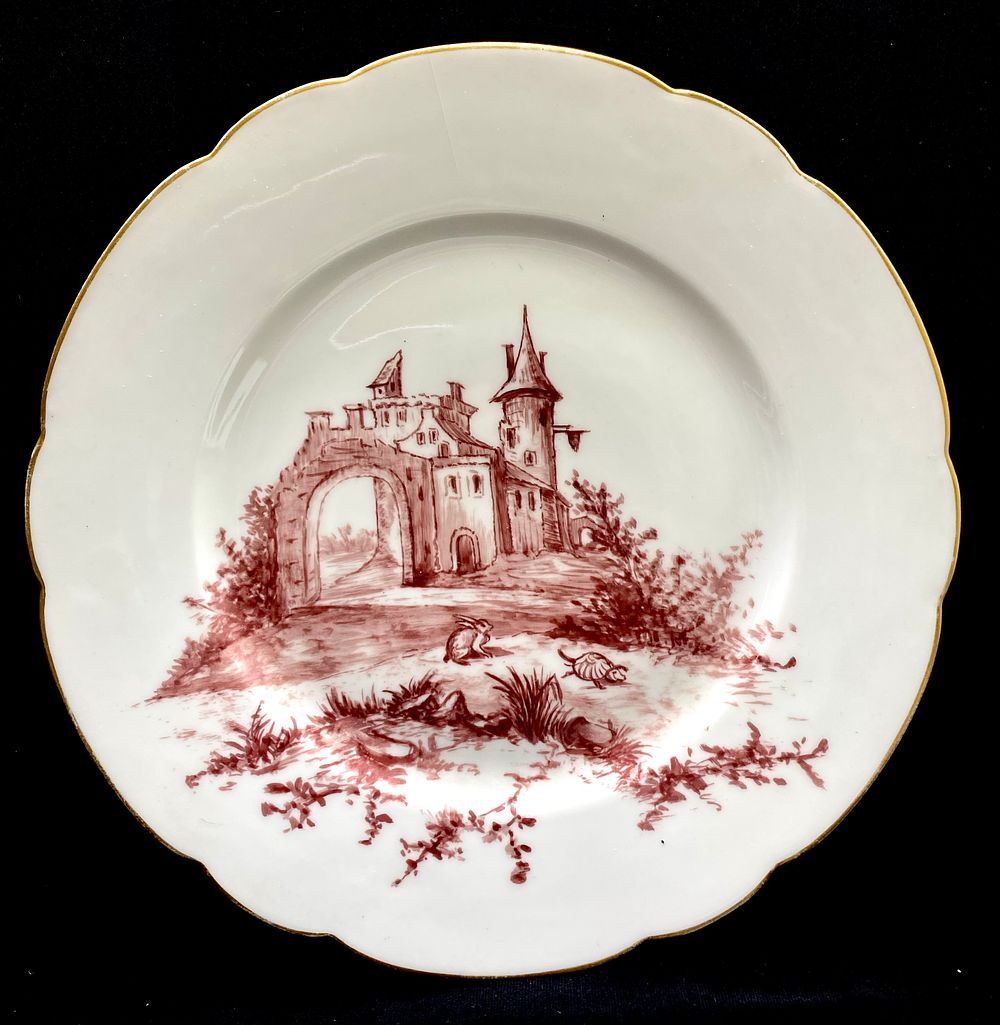 HAVILAND FINE BONE FRANCE PORCELAINE
צלחת אספנות וינטאג' צרפתי, חתומה, ציור עבודת יד אומן, קוטר 