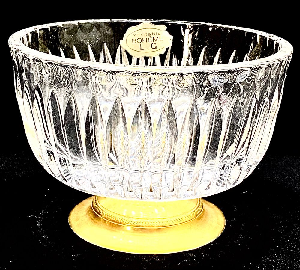 בונבוניירה פתוחה, קריסטל ונחושת, וינטאג' בוהמיה, מדבקת מקור, קוטר עליון 12 ס"מ, גובה 8 ס"מ