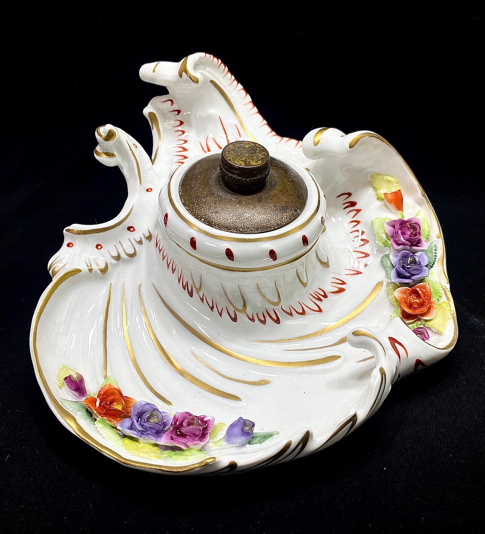 קסת דיו פורצלן וינטאג' תוצרת Schierholz fine Germany Porzellan שנות ה 50-30 , עבודת בלט אלגנטית 