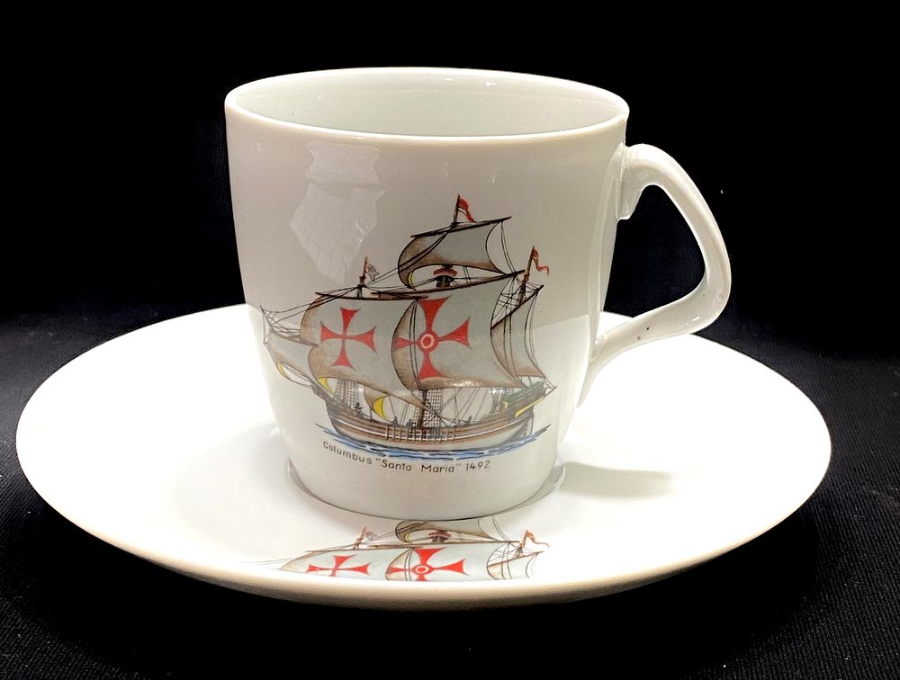 ספל ותחתית תוצרת נעמן פורצלן, דנות ה60-70, ישראל, חתום, שמור