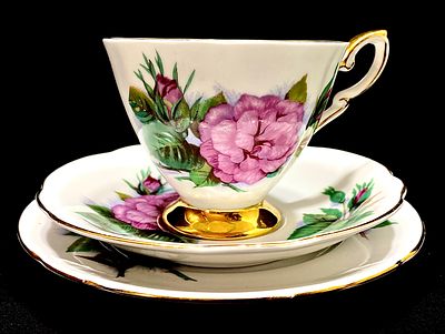 טריו פורצלן וינטאג' תוצרת PARAGON FINE BONE ENGLAND PORCELAIN, חתום, אלגנטי, יפה