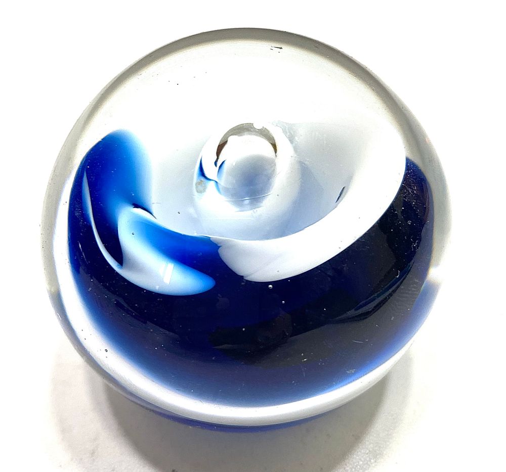 משקולת נייר זכוכית מורנו, וינטאג' אלגנטי ומרשים מאיטליה, גובה 6 ס"מ