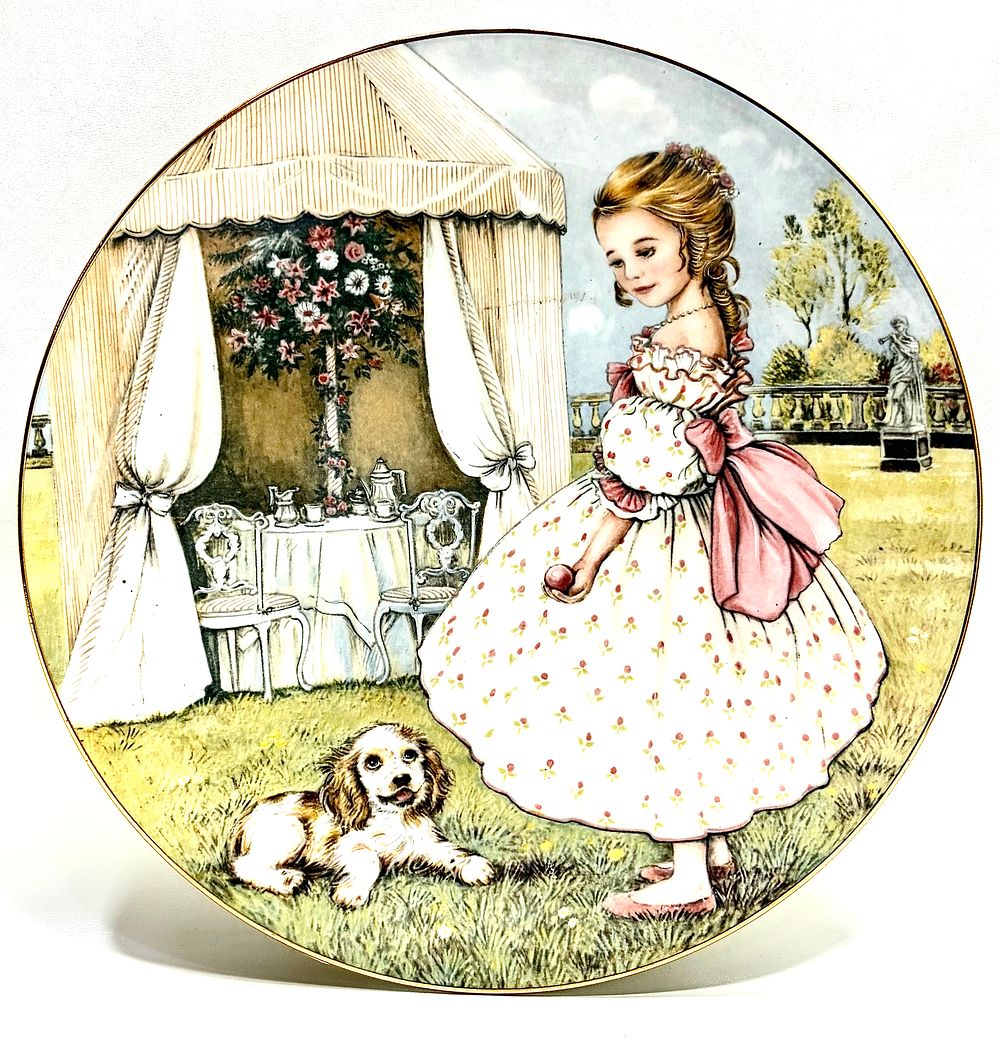 צלחת אספנות וינטאג' דקורטיבית תוצרת ROYAL WORCESTER FINE BONE ENGLAND PORCELAINE, מהדורה מוגבלת 
