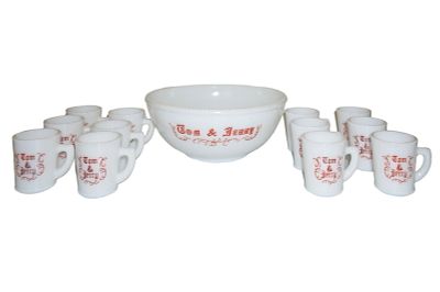 MID CENTURY MCKEE TOM & JERRY PUNCH SET. Vintage Mid Century McKee Tom &amp; Jerry Punch Set 