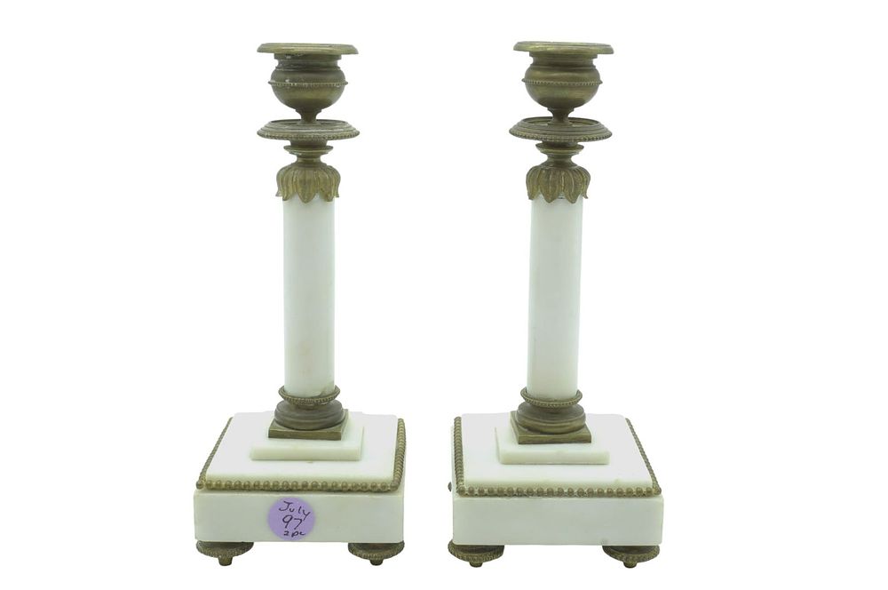 Lot 97: PAIR LOUIS XVI MARBLE & BRONZE CANDLESTICKS