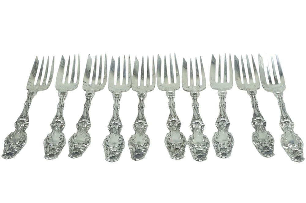 Lot 104: 10 LARGE GORHAM STERLING SILVER LILY FISH / SALAD FORKS