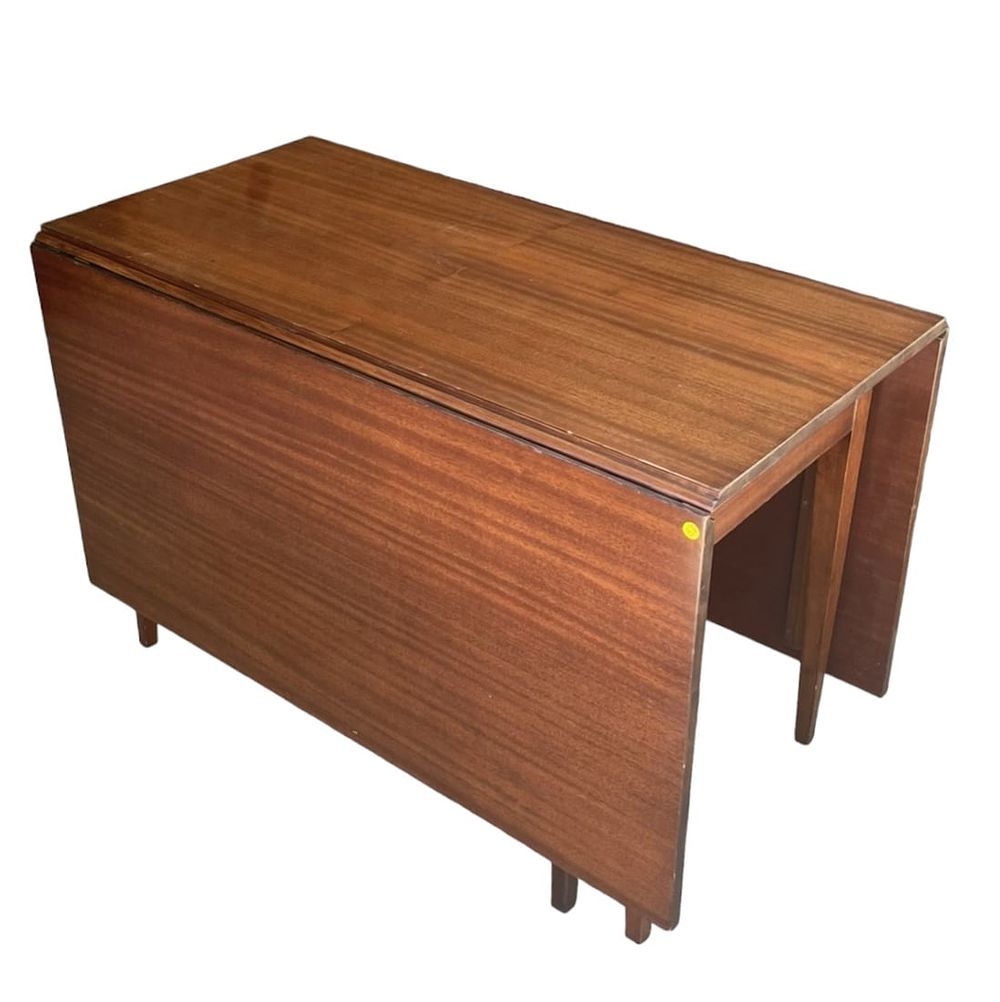Lot 127: FEDERAL GATE LEG DROP LEAF DINING TABLE