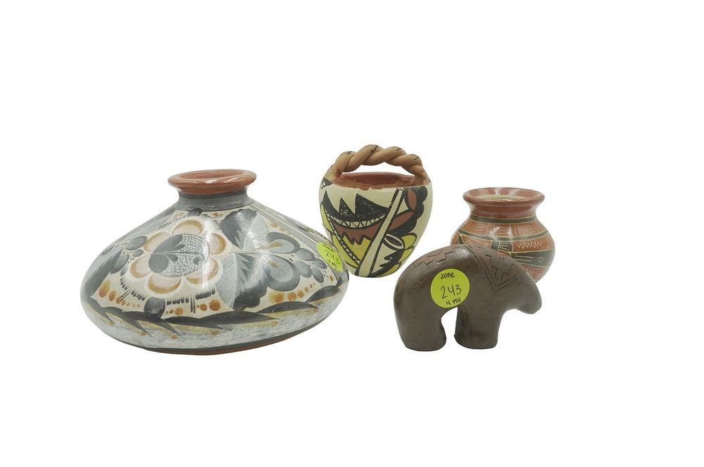 Lot 243: 4 VINTAGE SOUTHWEST NATIVE POTTERY PIECES