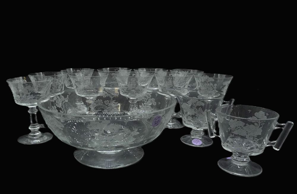 Lot 255: 12 pc FOSTORIA ETCHED WILLOW TRIFLE BOWL &