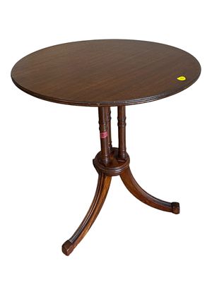 VINTAGE MAHOGANY OCCASIONAL TABLE. Vintage Mahogany Occasional Table. Measures 22"x22"x24". 